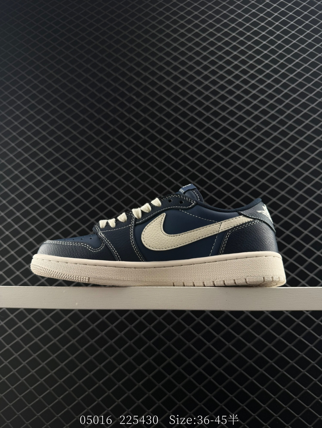 Travis Scott x Air Jordan 1 ” Reverse Mocha “